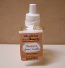 0667545805615 Bath Body Works Cinnamon Spiced Vanilla Wallflowers Refill