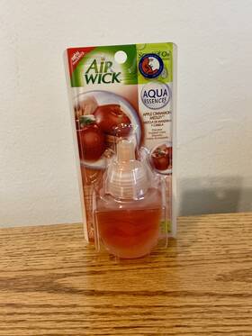 Air Wick 062338803548 Airwick Apple Cinnamon Medley Aqua Essence Oil Refill Winter Luxury Frosted Glas