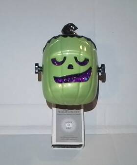 028015152 Bath & Body Works And Franken Pumpkin Halloween Wallflower Plug In Nightlight. New