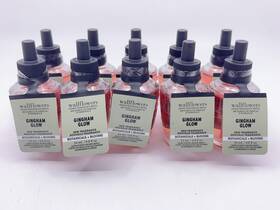 213250 Bath & Body Works And 10 Pack Of Gingham Glow Wallflower Refills