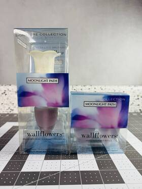 Bath & Body Works 667523669291 And Moonlight Path Wallflowers Plug In Unit Refills
