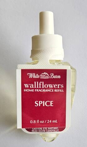 Bath & Body Works 667531670340 New White Barn Spice Wallflower Refill Bulbs X 2