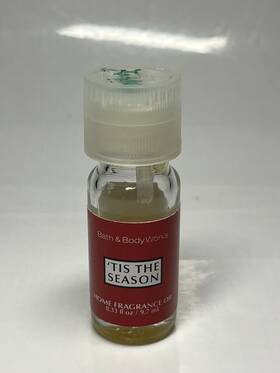 Bath & Body Works 667534143377 And Home Fragrance Oil Tis The Season 0.33 Oz Read 50% Full