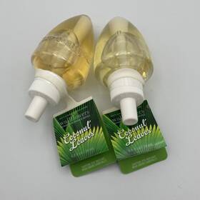 Bath & Body Works 667534681220 And Home Coconut Leaves Wallflower Refills X2 Rare Htf Older Style