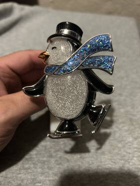 Bath & Body Works 667539443984 And Wallflower Plug In Penguin With Scarf