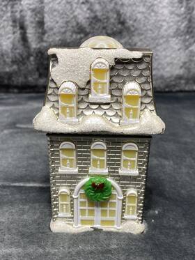 Bath & Body Works 667542093893 And Christmas House Nightlight Wallflower Fragrance Plug In