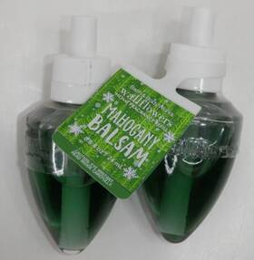 Bath & Body Works 667542843122 And Mahogany Balsam Wallflowers Refill Lot Of 2