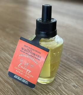 Bath & Body Works 667544802813 And Aromatherapy Energy Orange Ginger Wallflower Refill Bulb New