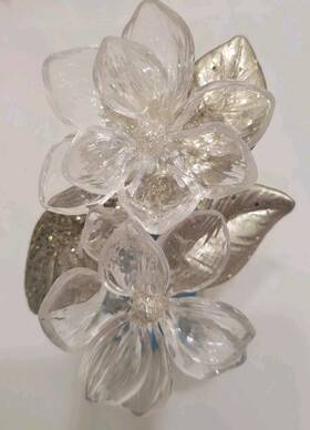 Bath & Body Works 667545381799 And Wallflowers Plug-in Diffuser Winter Bloom Nl New Clear Flower