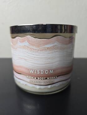 Bath & Body Works 667545812446 And Wisdom Quartz Crystal 3 Wick Scented Candle 14.5 Oz Cozy New