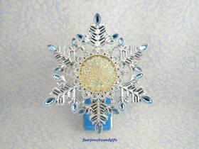 Bath & Body Works 667549008883 And Wallflowers Plug-in Diffuser - Gemstone Snowflake Nl New