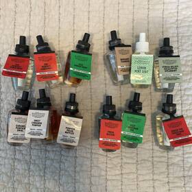 Bath & Body Works 667551541736 And Holiday Wallflowers Refill Bulbs 12 Christmas Fall Everyday