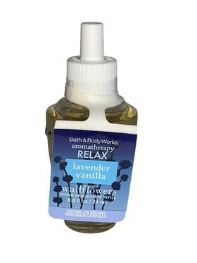Bath & Body Works 667553878403 And Lavender Vanilla Wallflowers Refill New