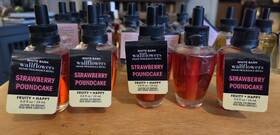 Bath & Body Works 667554141520 And Strawberry Pound Cake Wallflowers Refill Bulbs Lot Of 5
