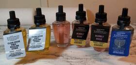 Bath & Body Works 667554324930 And Wallflower Bulb Refills Lot Of 6
