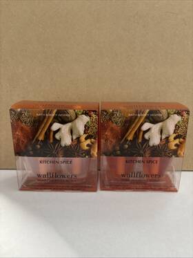 Bath & Body Works 667554368972 And Kitchen Spice Wallflowers Lot Of 4 Bulbs 2 Packs