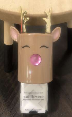 Bath & Body Works 667555534734 And Reindeer With Pink Gem Nose Wallflowers Fragrance Plug Cute