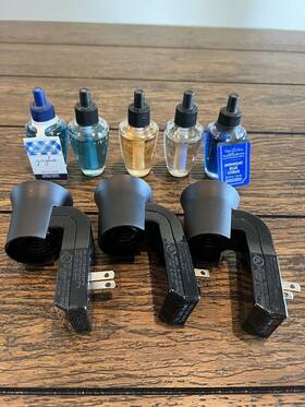 Bath & Body Works 667555882774 And Wallflowers Home Fragrance Refills With Plugs