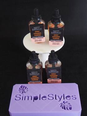Bath & Body Works 667557284866 And Sweet Cinnamon Pumpkin Set X 4 Wallflower Refill Bulbs New