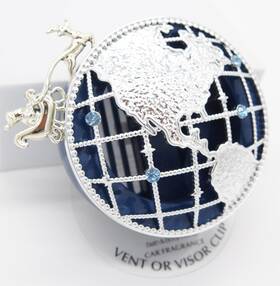 Bath & Body Works 667557534800 1 Blue Silver Moving Santa Globe Scentportable Vent Visor Clip