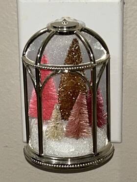 Bath & Body Works 667557535043 And Wallflowers Plug Christmas Cloche Pink Tree Bottle Brush Trees