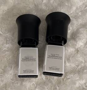 Bath & Body Works 667557976419 New And Basic Black Flare Wallflower Fragrance Plug In Holder