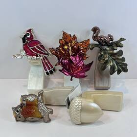 Bath & Body Works 667558201367 Lot Of 5 And Wallflower Plug In Fall Leaves Cardinal Acorn