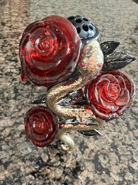 Bath & Body Works 667558686478 And Snake Roses Halloween Wallflower Plug In Reputation Vibes