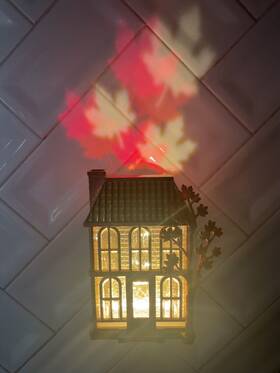 Bath & Body Works 667558727706 Lovely Fall Glass House Projector Wallflower Plug And