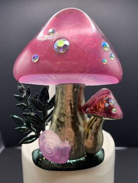 Bath & Body Works 667558755587 And Pink Mushroom Snail Nightlight Wallflowers Fragrance Plug