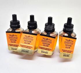 Bath & Body Works 667558801918 And Set Of 4 Vetiver Glow Wallflowers Woods Moss Amber Notes