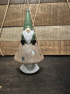 Bath & Body Works 667559109266 And Christmas Gnome On Mushroom Wallflower Plug