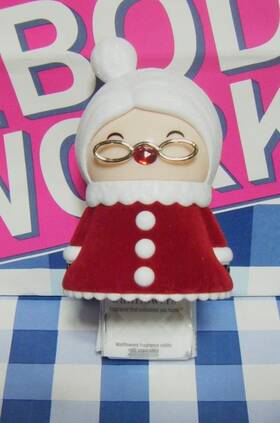 Bath & Body Works 667559109624 And Mrs. Santa Clause Wallflower Fragrance Plug-in 45/9624