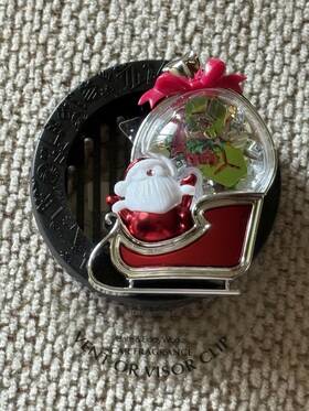 Bath & Body Works 667559127963 And Car Fragrance Vent Or Visor Clip Holiday Santa Sled Snowglobe