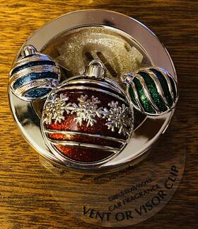 Bath & Body Works 667559137801 And Scentportable Car Fragrance Holiday Ornaments Vent Visor Clip