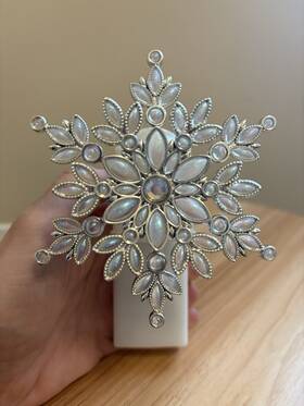 Bath & Body Works 667559257622 And Wallflowers Plug In Shiny Snowflake Iridescent Winter Rare