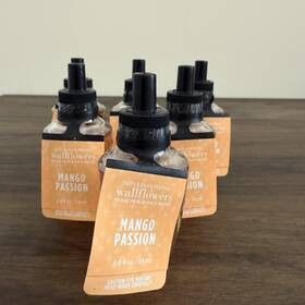 Bath & Body Works 667559261636 6x And Wallflower Mango Passion Fragrance Refill Bulbs New