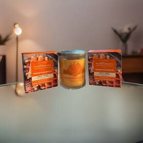 Bath & Body Works 667559299417 Combo Wallflower Refills 4 Bulbs Pumpkin Pecan Waffles And 1 Wick Candle Bbw
