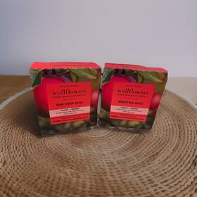 Bath & Body Works 667559302476 2 X Pack And Honeycrisp Apple Wallflower Refills 4 Bulbs