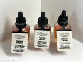 Bath & Body Works 667659313792 3 And Wallflower Fragrance Refill Bulb Pumpkin Smores Bulbs Sftmore