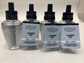 1120-83 Bath & Body Works 667659328451 4 And Laundry Day Wallflower Home Fragrance Refills