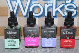 Bath & Body Works 667659338054 And Wallflower Refill Bulb Lot Set Of 4 Emily In Paris
