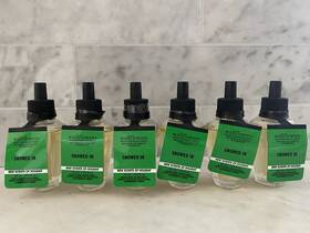 Bath & Body Works 667659338214 And X6 Snowed In Wallflower Refill Bulb Winter Mint Musk Lot