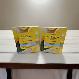 Bath & Body Works 667659358304 Lot Of 4 And Wallflowers Refill Bulbs Kitchen Lemon