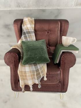 Bath & Body Works 667659374281 And Cozy Reading Chair With Book Coffee Cup Wallflower Plug Fall