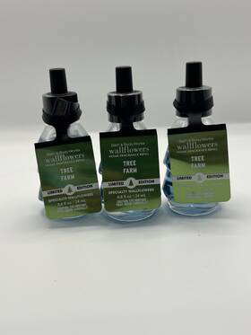 Bath & Body Works 667659419098 And Tree Farm Special Wallflowers Refills 3-pack Limited Edition