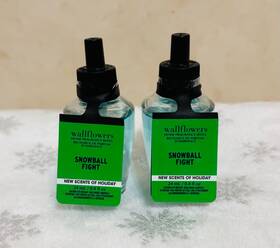 Bath & Body Works 667659429554 And Wallflower Fragrance Refill Bulb Lot Set Of 2 Snowball Fight