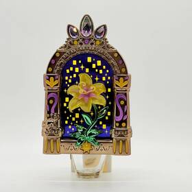 Bath & Body Works 667659441600 And Disney Princess Rapunzel Tangled Wallflower Plug In Light Up