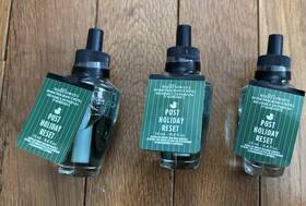 Bath & Body Works 667659445998 Lot Set 3 And Wallflower Fragrance Refill Bulb Post Holiday Reset
