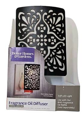 Bh19-059-99-71 Better Home & Gardens Homes And Punched Medallion Fragrance Oil Plug Diffuser / Soft Led